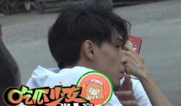 三小只吃瓜爆料直播,娱乐圈幕后吃瓜大揭秘